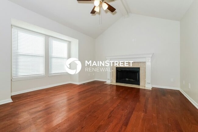 Foto del edificio - 3 Bedroom Pet-Friendly Home in INDEPENDENCE, MO with Main Street Renewal