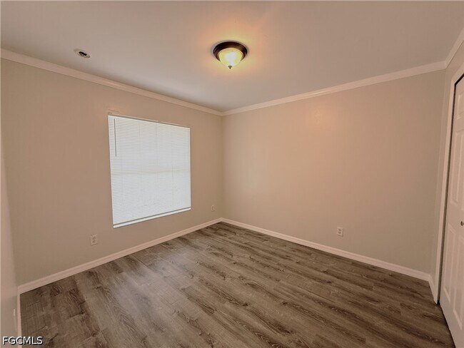 Foto del edificio - 2510 Martin Ave S