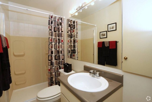 Foto del edificio - 128 N Arbor Trail