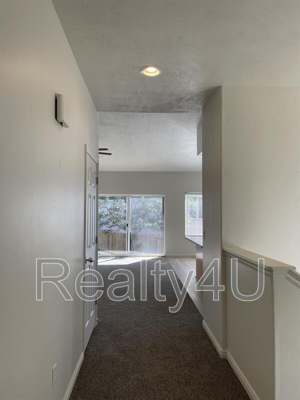 Foto del edificio - 4081 Rivermist Ln N