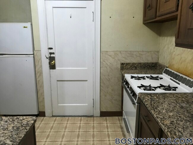 Foto del edificio - 94 Maple St