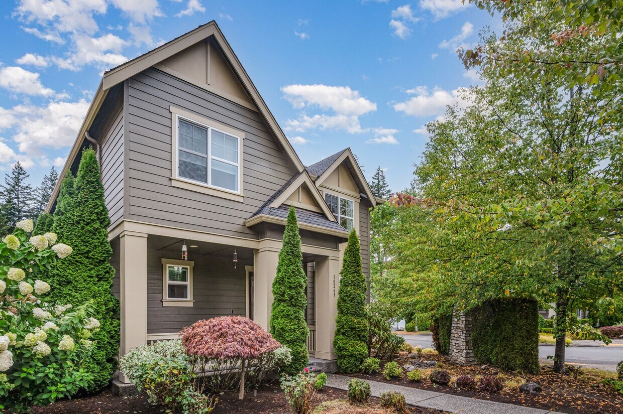 Foto principal - North East Facing 4 bed 3 bath ready for m...