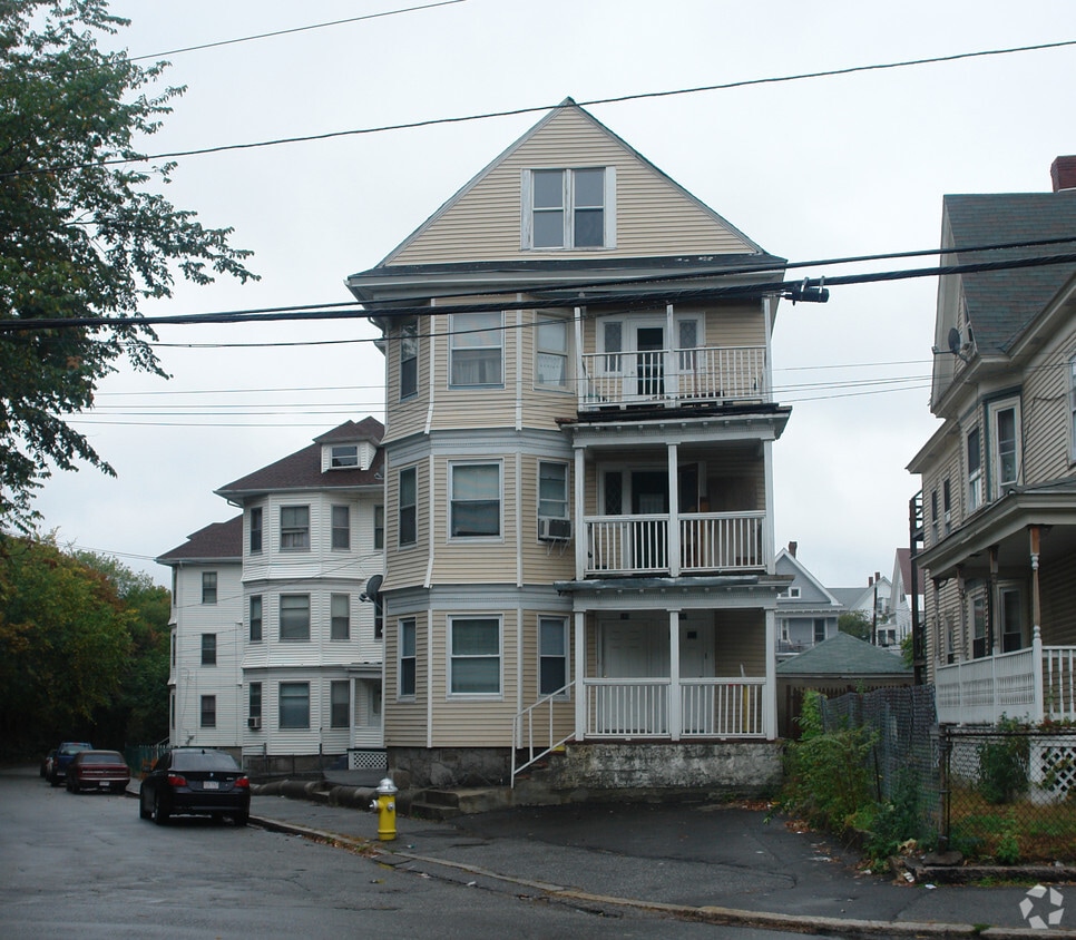 Building Photo - 9 Erving Ave