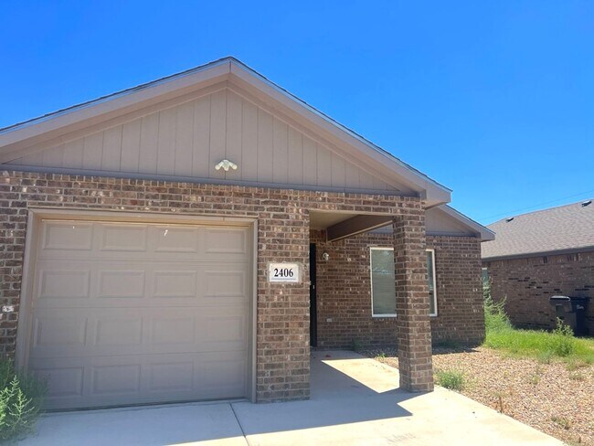 Building Photo - 3 Bedroom Home Available In Lubbock ISD