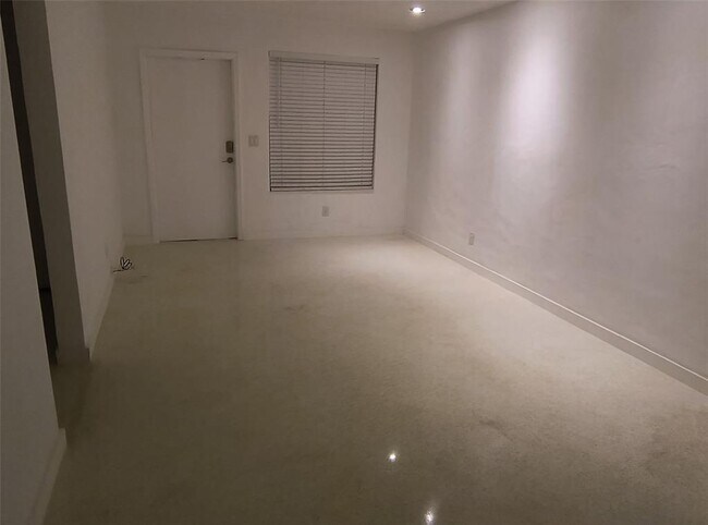Foto del edificio - 4900 SW 28th Ter