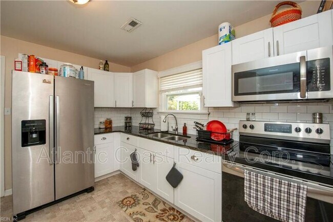 Foto del edificio - 725 Oakland Ave