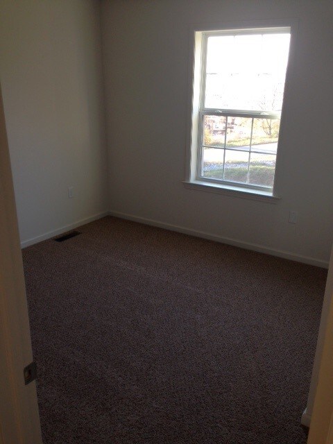 Building Photo - 648 Winding Ln