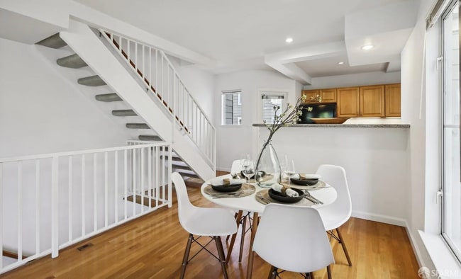 Building Photo - 28 Jennifer Pl