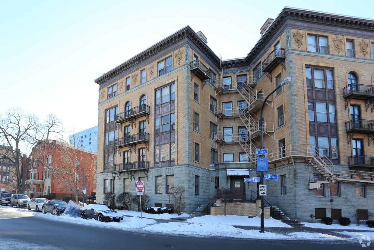 Building Photo - 269 Georgia St