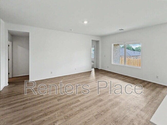 Foto del edificio - 7209 S Maple Ave