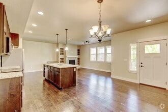 Building Photo - 2107 Sandbur Dr