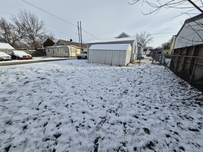 Building Photo - 2607 Lincoln St