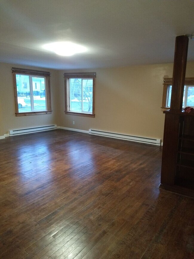 Foto del edificio - Pet friendly Four Bedroom Home