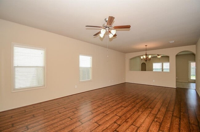 Building Photo - 7918 Chatham Springs Ln