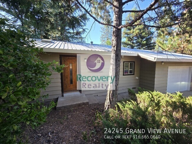 Foto del edificio - 24245 Grand View Ave