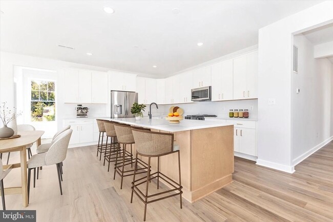 Building Photo - 1261 Mayo Ridge Rd