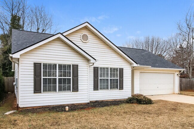 Foto del edificio - 604 Fieldcrest Dr