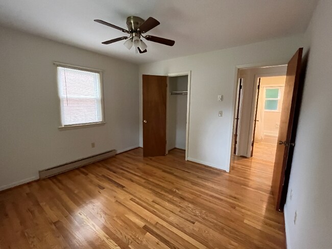 Foto del edificio - 437 Betsy Bell Rd