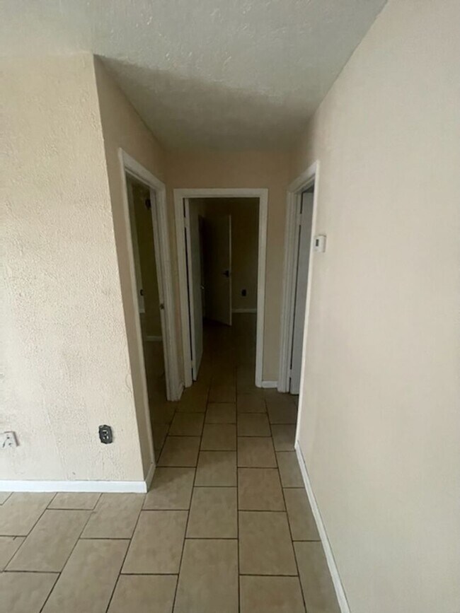 Building Photo - Two bedroom one bath - Ft Meade