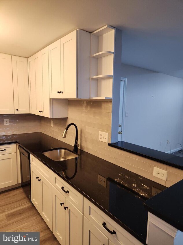 10 Fallen Tree Ct Unit 207, Halethorpe, MD 21227 Apartment for Rent