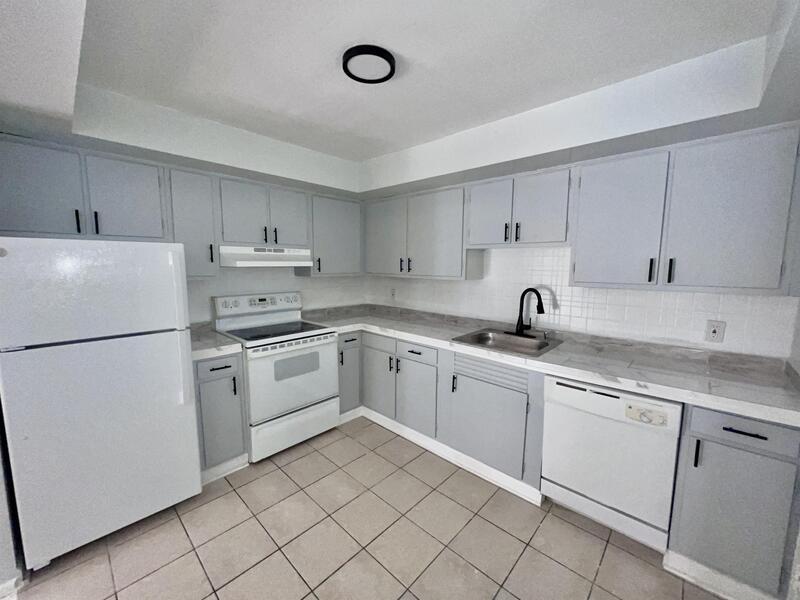 Primary Photo - 817 E Turner St