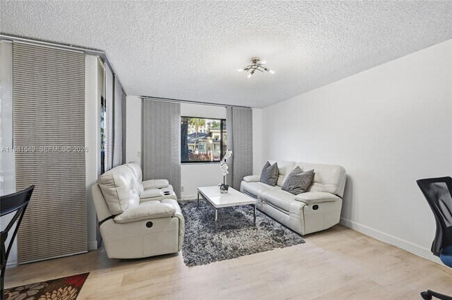 Foto del edificio - 1659 NW 81st Way