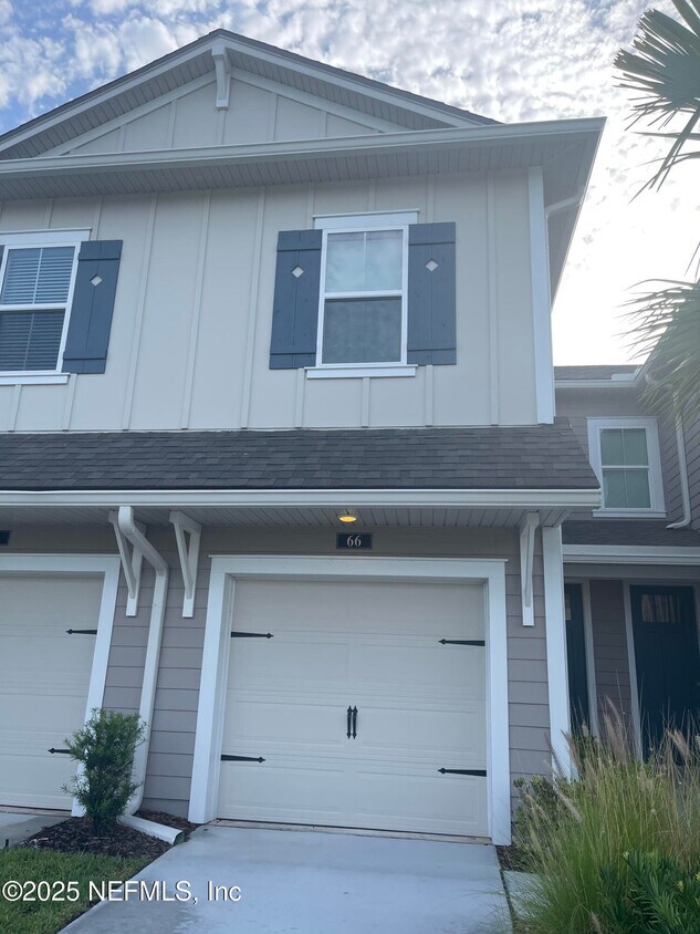 Foto principal - 66 Woodland Pk Dr