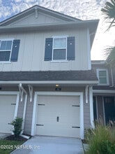 Building Photo - 66 Woodland Pk Dr