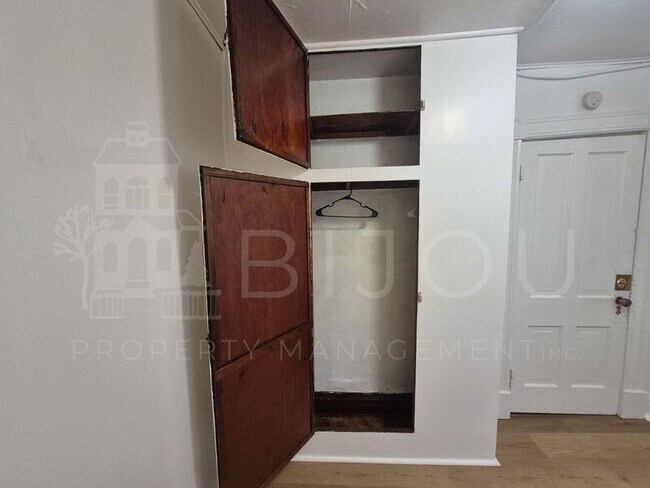 Foto del edificio - 427-431 E. Bijou St.