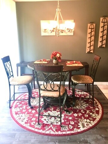 Foto del edificio - 6020 Oakwood Dr