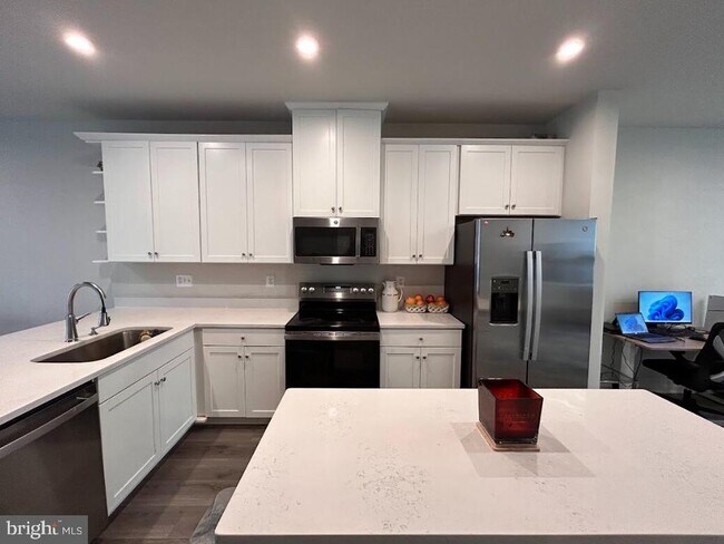 Building Photo - 4607 Abbotswell Pl