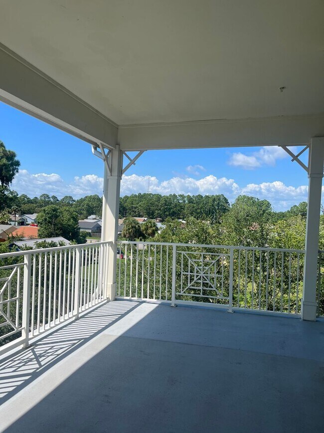 Foto del edificio - Gorgeous Condo in the beautiful Community ...