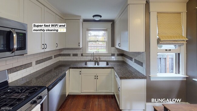 Building Photo - 5721 N Bowdoin St