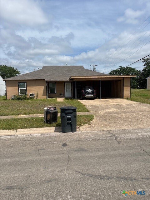 Primary Photo - 808 Stetson Ave
