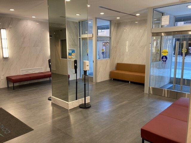 Building Photo - 2101 Chestnut St