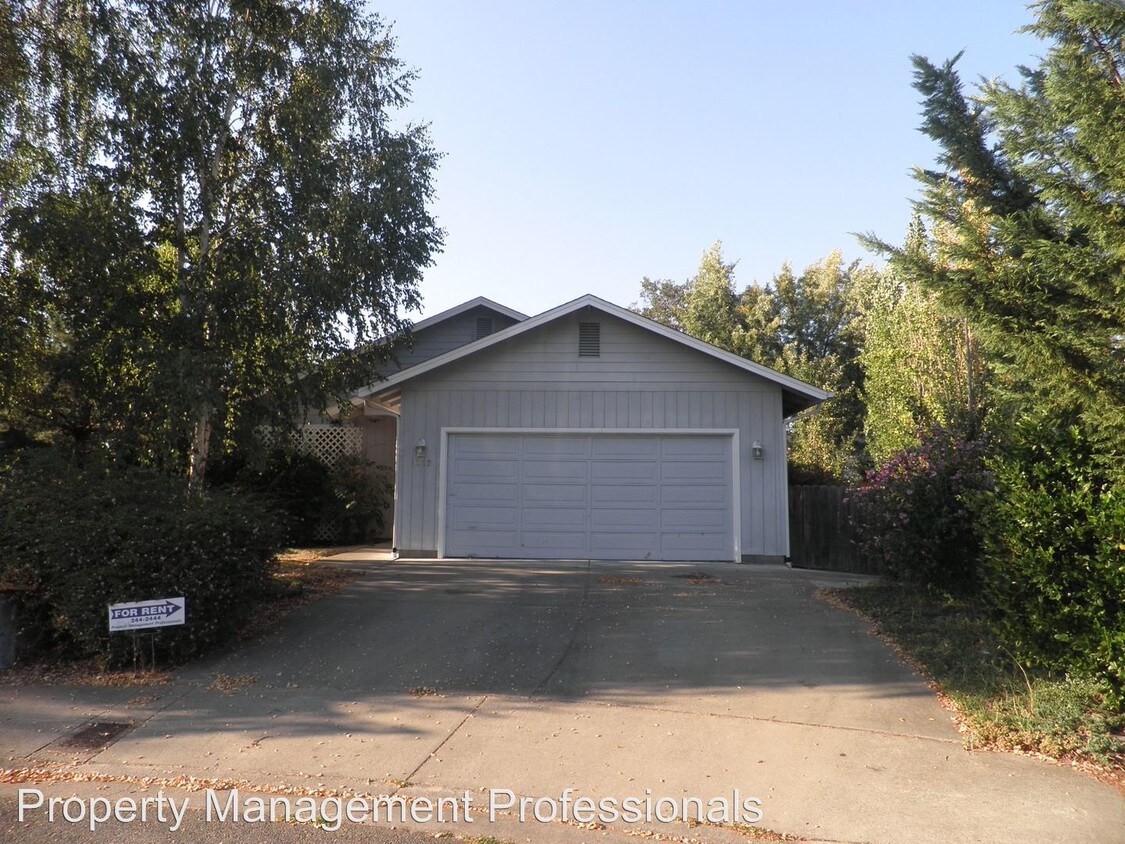 3 br, 2 bath House 1352 Star Ct House Rental in Grants Pass, OR