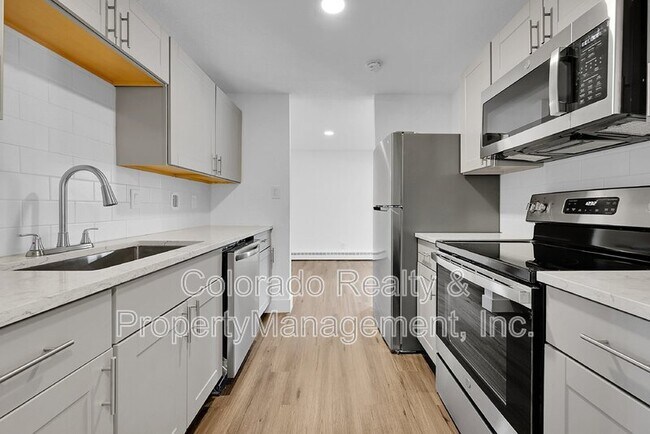 Building Photo - 16432 E 13th Pl