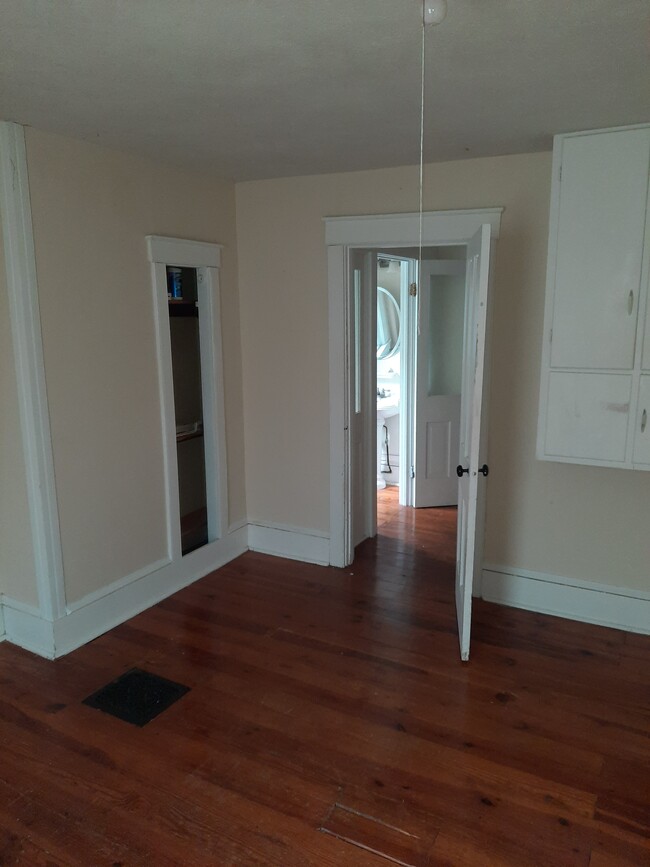 Bedroom - 120 Chapel St