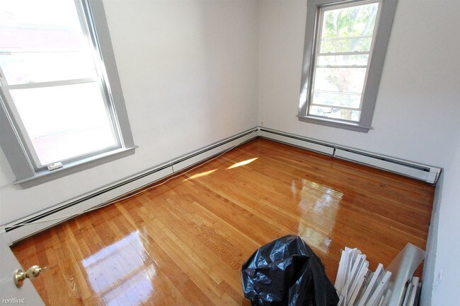 Foto del edificio - 2 br, 1 bath  - 159 Cambridge St Apt 2