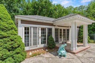 Building Photo - 35 Oakmont Dr