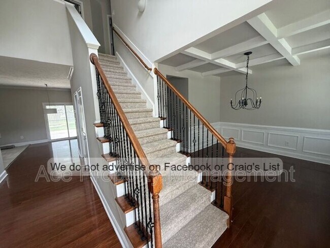 Foto del edificio - 2427 Kimbolton Drive