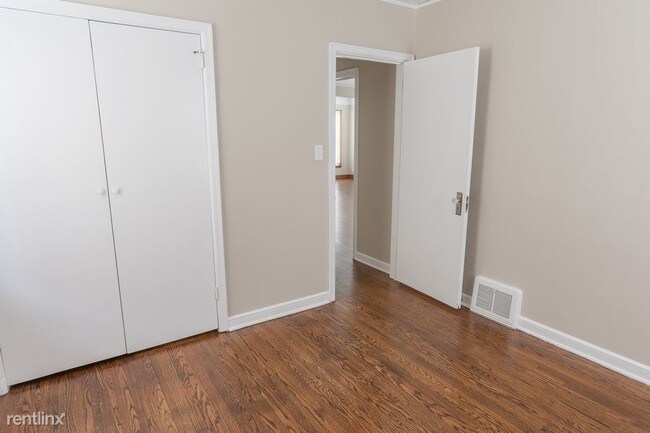 Foto del edificio - 2 br, 1 bath House - 3743 Knox Avenue N