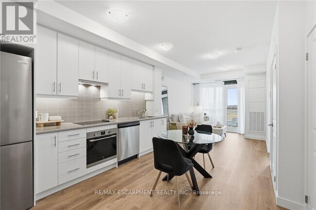 Photo du bâtiment - 461 Green Rd