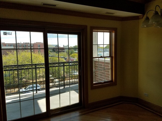 Foto del edificio - 4014 N Western Ave