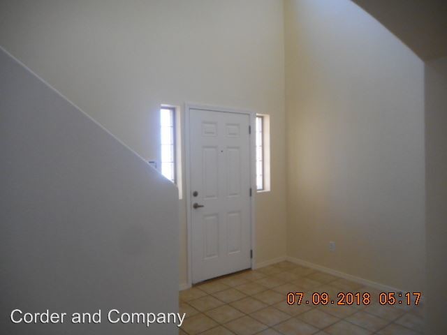 Building Photo - 4031 Oasis Springs Rd NE