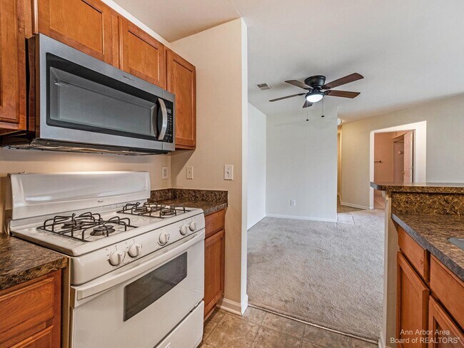 Foto del edificio - 1112 Addington Ln