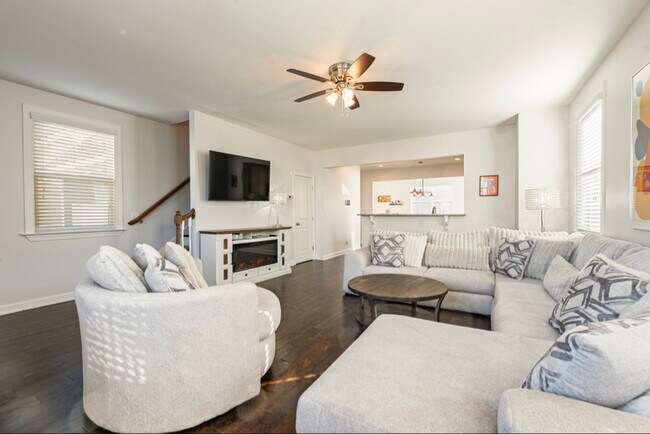 Foto del edificio - 705 Ellie Dr