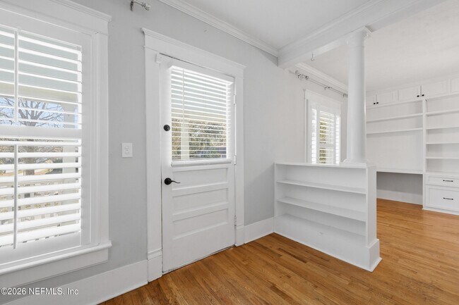 Foto del edificio - 3649 Walsh St