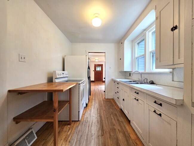 Foto del edificio - 5782 Bridger Canyon Rd