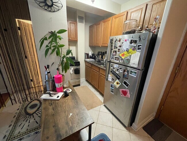 Foto del edificio - 4180 N Marine Dr